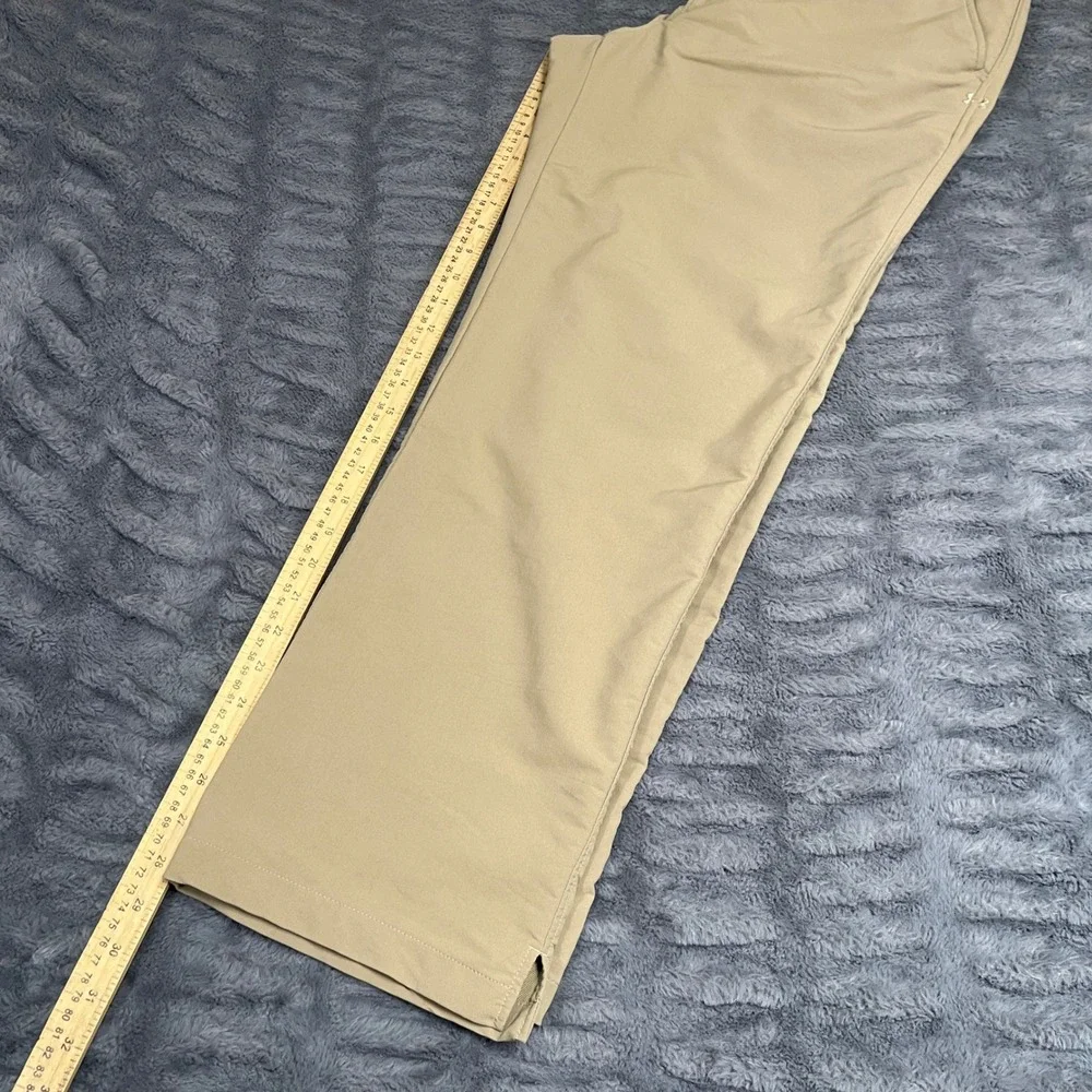 Under Armour Mens Golf Pants‎ Khaki Tan Straight Leg Performance 36/30 HeatGear